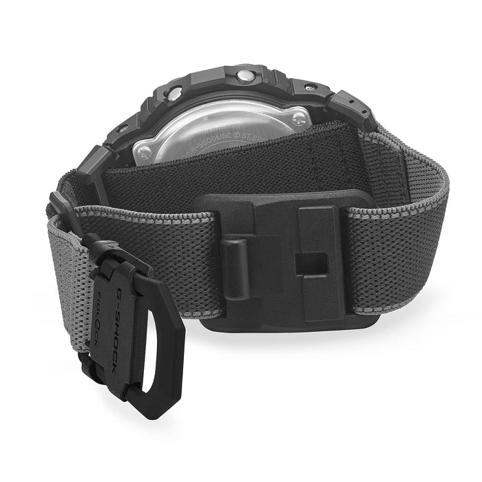 Reloj G-shock correa de tela DW-5600MNC-1